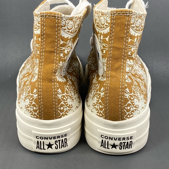 Converse Women's Chuck Taylor All Star Lift Platform Hi Wheat Womens size 8 - Picture 3 of 8